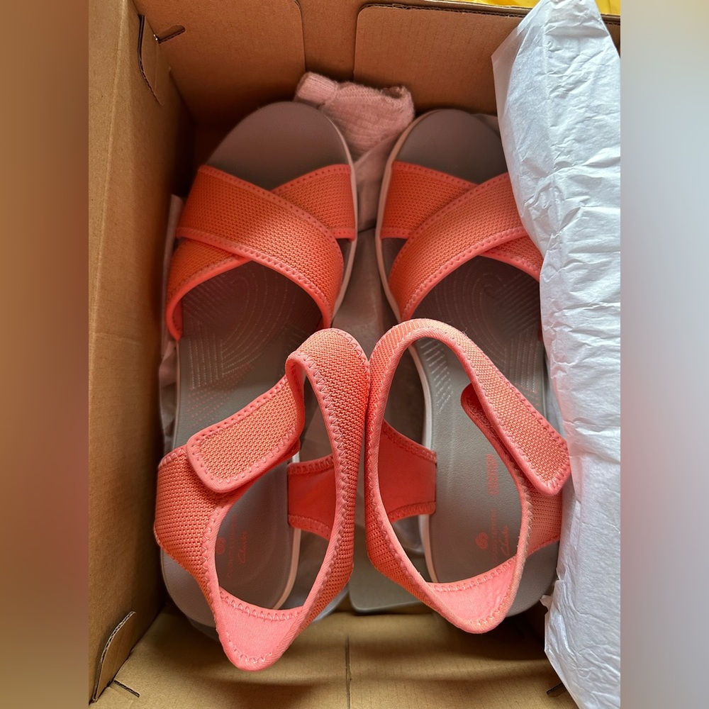 Clark’s Cloudstepper Sandals - Coral, W10 wide